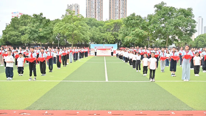 滁州市举办“高举队旗跟党走 做新时代好少年”新队员入队仪式